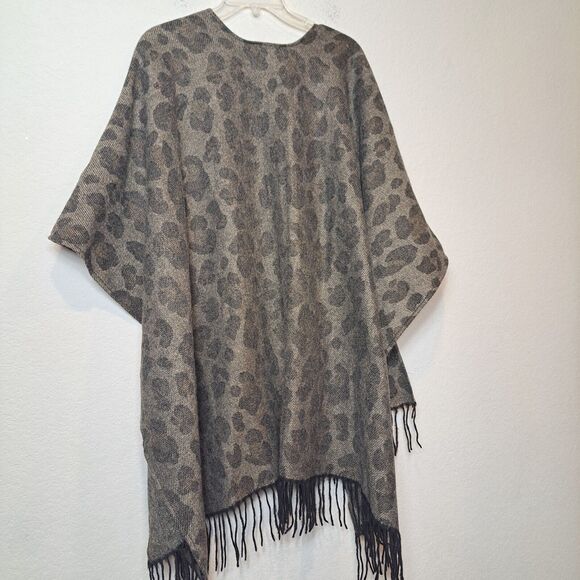 Woolrich Leopard Animal Print Cozy Blanket Wrap Shawl With Fringe Trim One Size - Picture 6 of 8